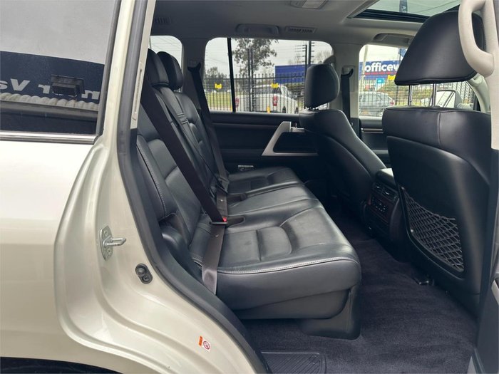 2017 Toyota Landcruiser VX