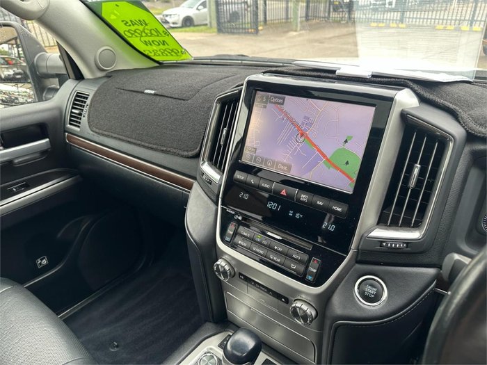 2017 Toyota Landcruiser VX
