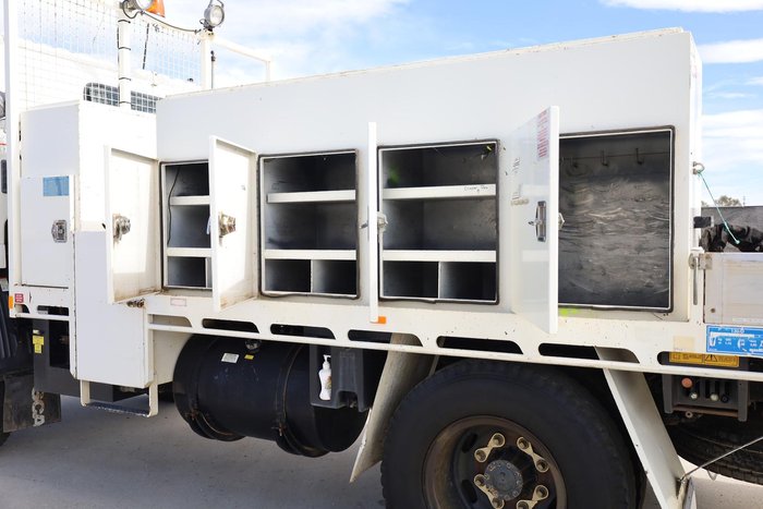 2009 Hino 500 Series FT1022 White