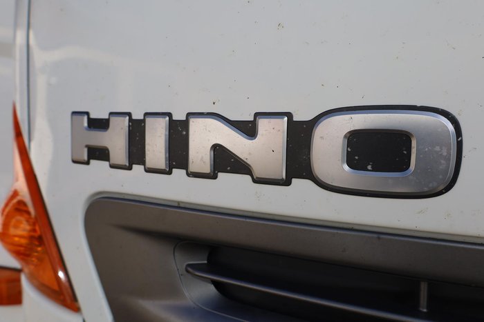 2009 Hino 500 Series FT1022 White