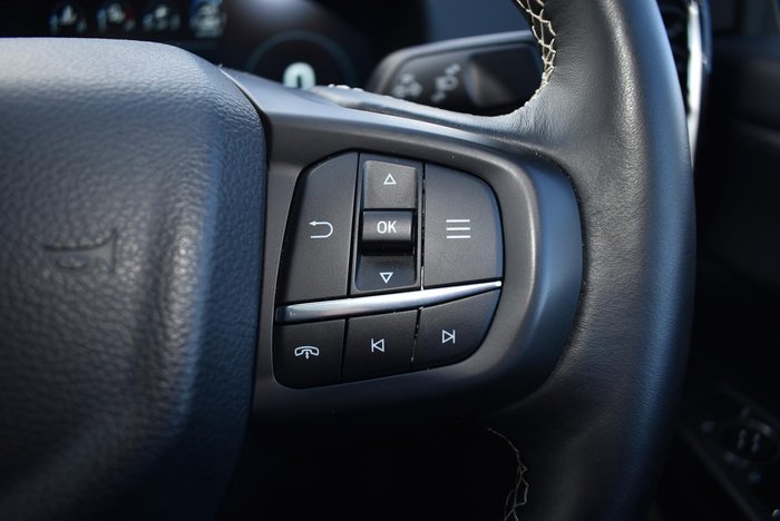 2025 Ford Everest Platinum