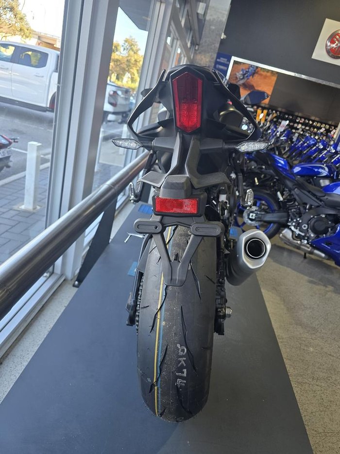 2025 Yamaha YZF-R1 R1 Black