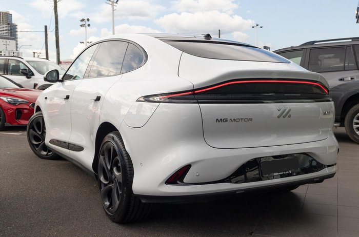 2025 MG IM6 Performance