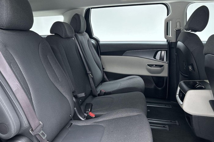 2023 Kia Carnival S