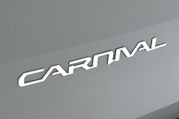 2023 Kia Carnival S