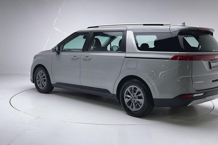 2023 Kia Carnival S