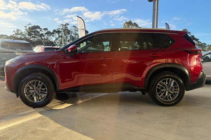 2024 Nissan X-TRAIL ST