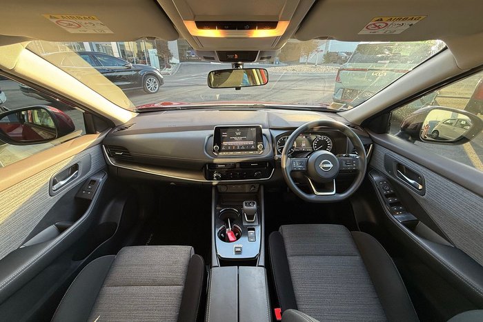 2024 Nissan X-TRAIL ST