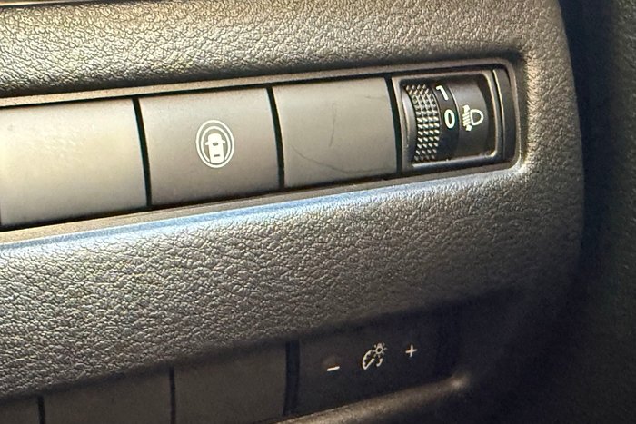 2024 Nissan X-TRAIL ST