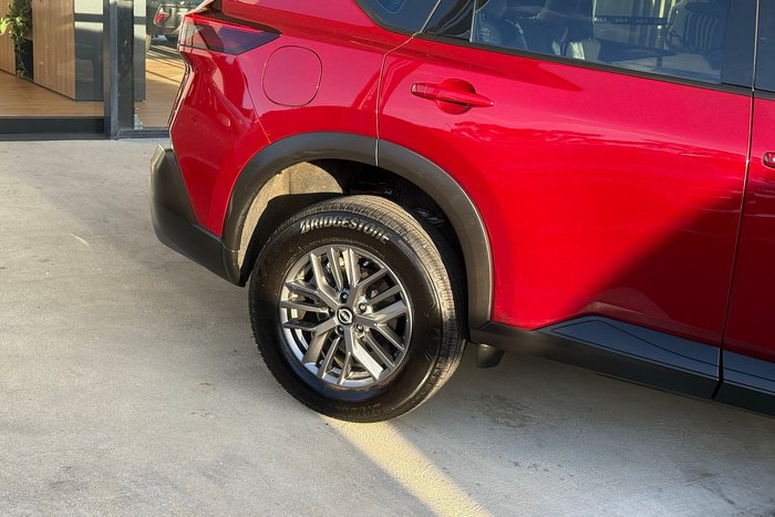 2024 Nissan X-TRAIL ST