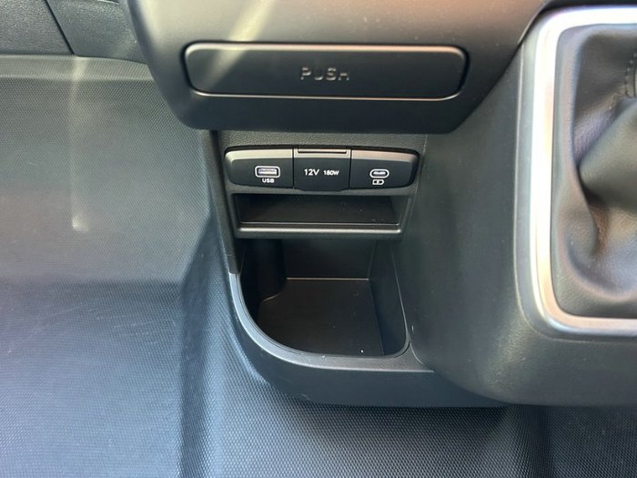 2024 HYUNDAI STARIA LOAD