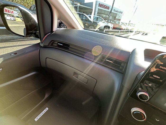 2024 HYUNDAI STARIA LOAD