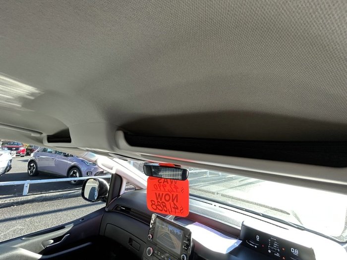 2024 HYUNDAI STARIA LOAD