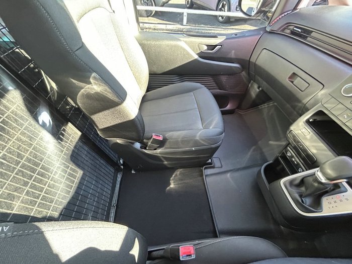 2024 HYUNDAI STARIA LOAD