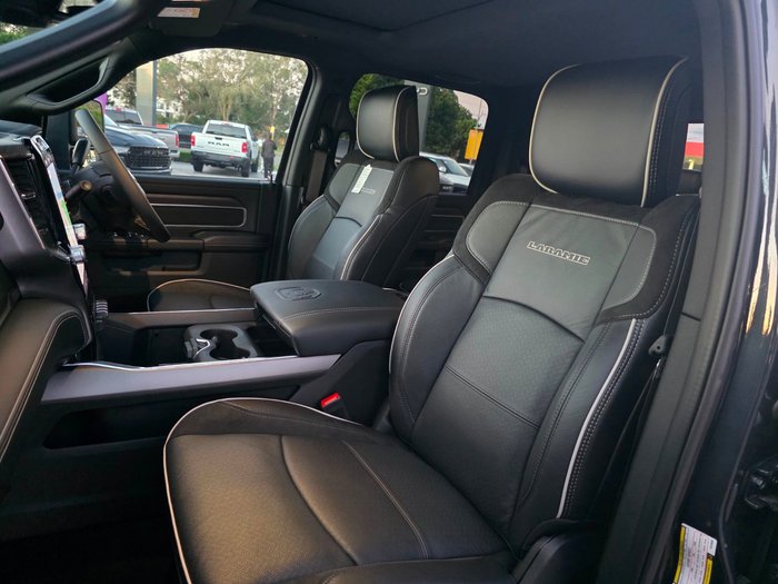 2025 RAM 2500 Laramie Rambox