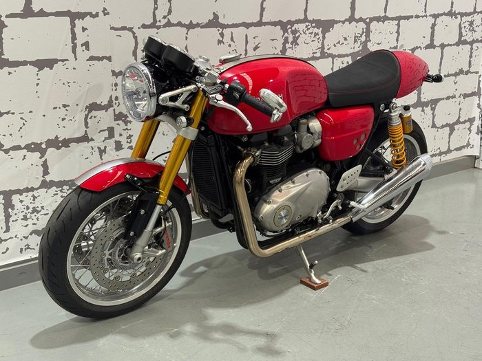 2017 Triumph Thruxton 1200 R Thruxton Red