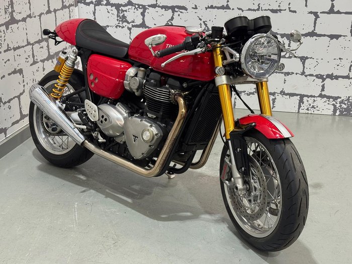 2017 Triumph Thruxton 1200 R Thruxton Red