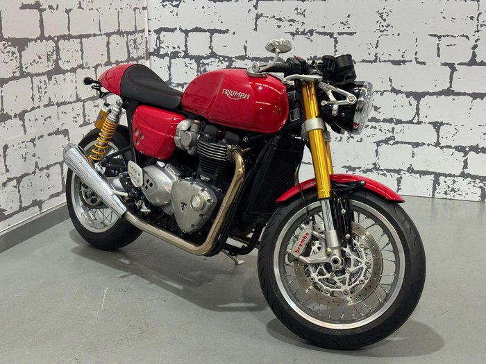 2017 Triumph Thruxton 1200 R Thruxton Red