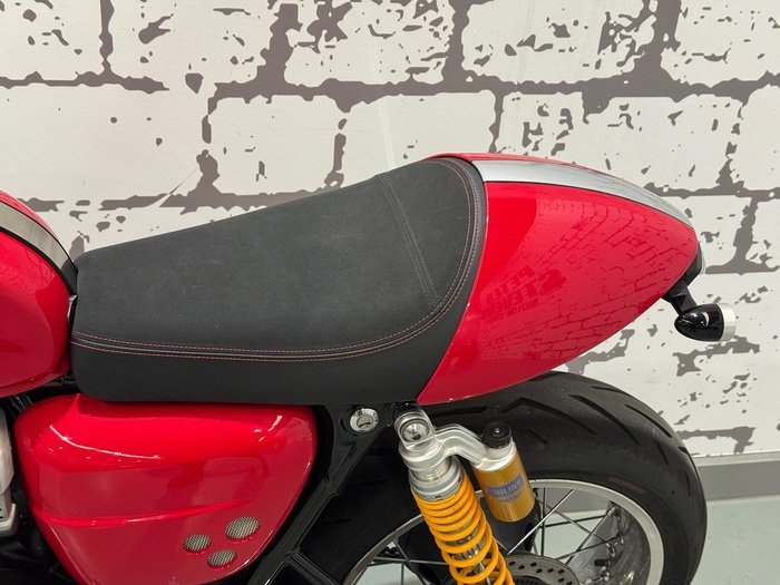 2017 Triumph Thruxton 1200 R Thruxton Red