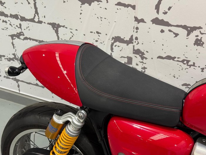 2017 Triumph Thruxton 1200 R Thruxton Red