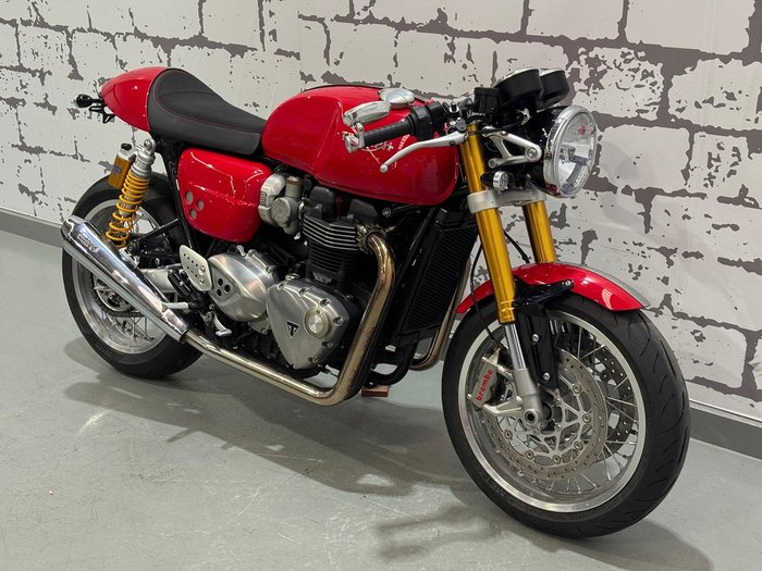 2017 Triumph Thruxton 1200 R Thruxton Red