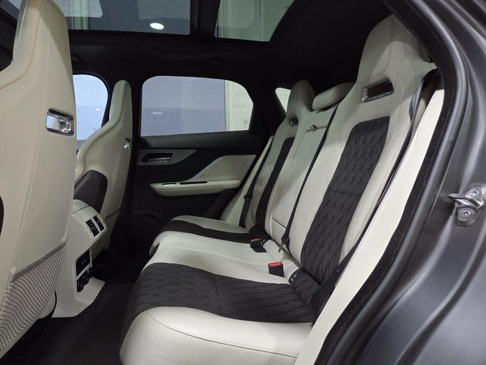 2019 Jaguar F-PACE SVR
