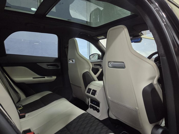 2019 Jaguar F-PACE SVR