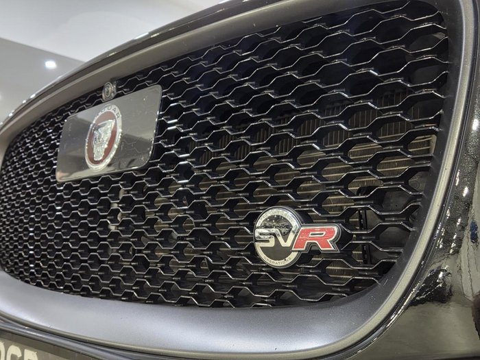 2019 Jaguar F-PACE SVR