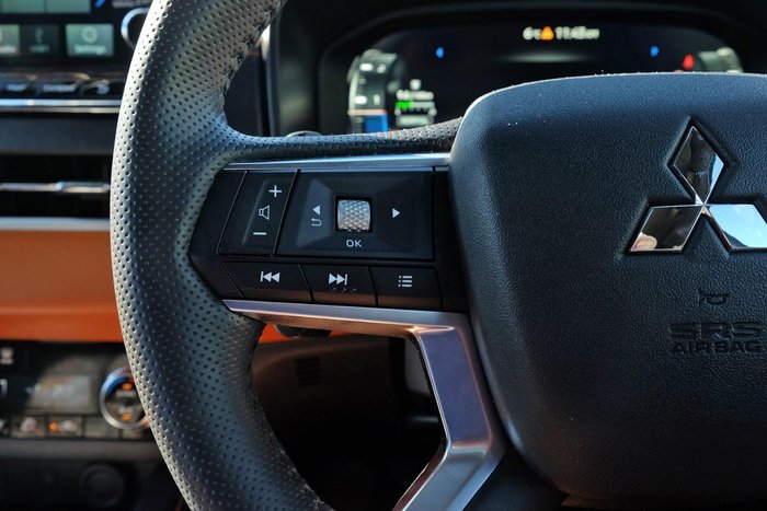 2024 Mitsubishi Outlander Exceed Tourer