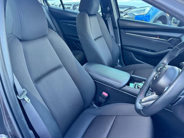 2020 Mazda 3 G20 Evolve