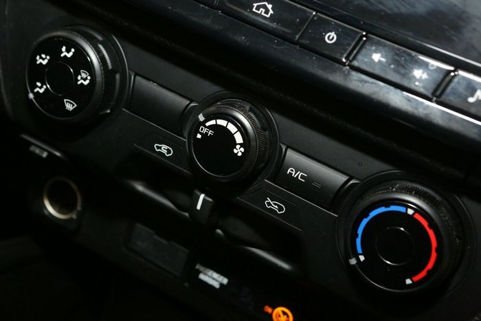 2023 Mazda BT-50 XT