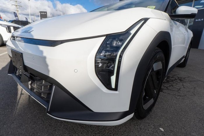2025 Kia EV4 Earth Long Range