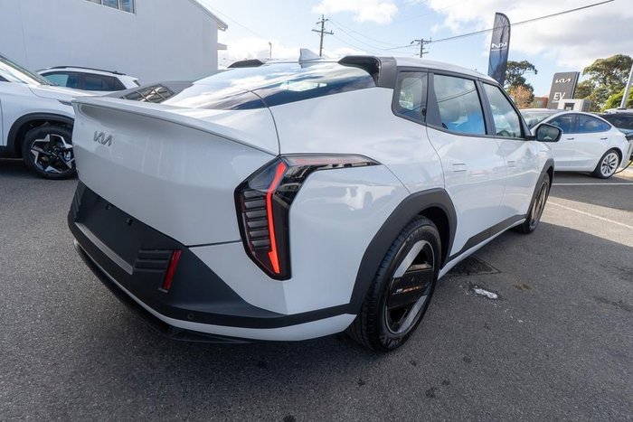 2025 Kia EV4 Earth Long Range