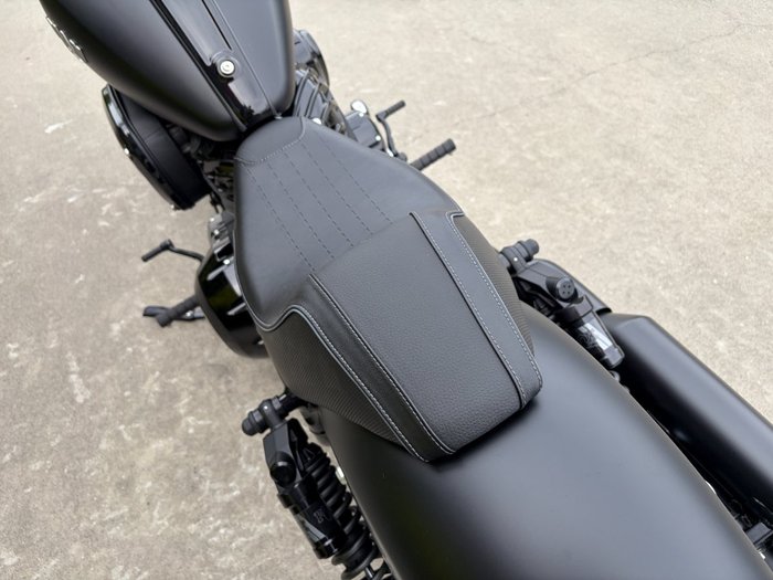 2024 Indian SPORT CHIEF Black