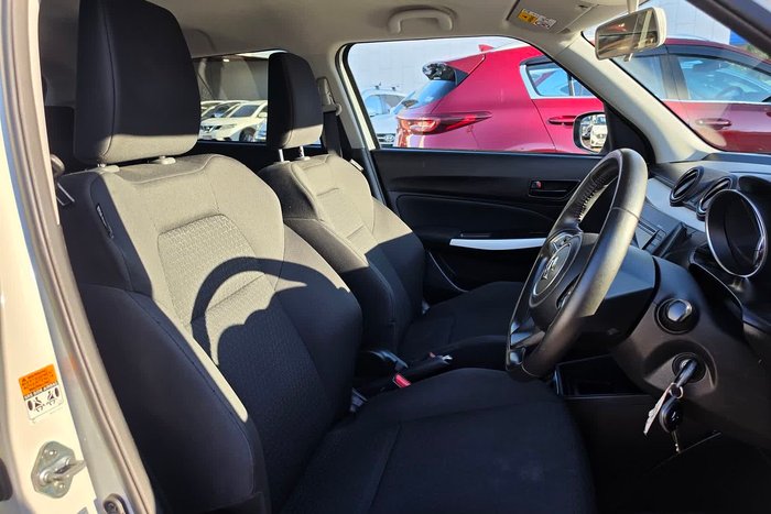 2018 Suzuki Swift GL Navigator