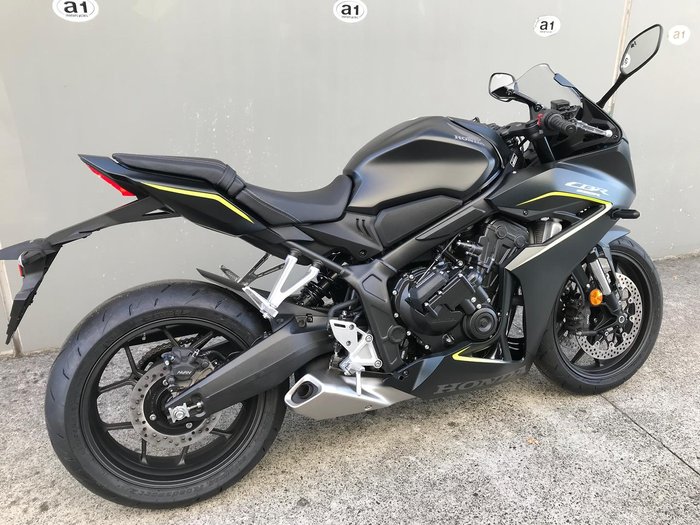 2026 Honda CBR650R E-Clutch