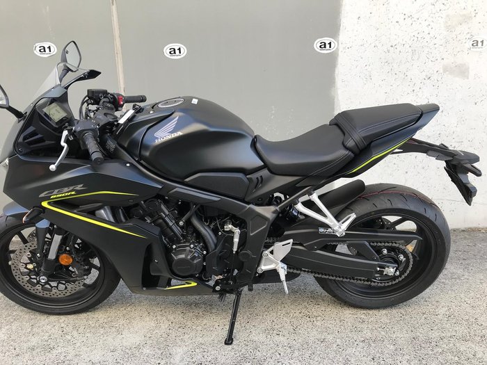 2026 Honda CBR650R E-Clutch