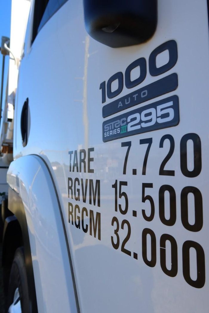 2014 Isuzu F Series FVR 1000