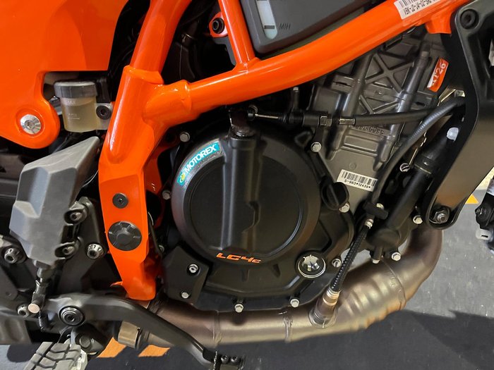 2025 KTM 390 SMC R SMC Orange