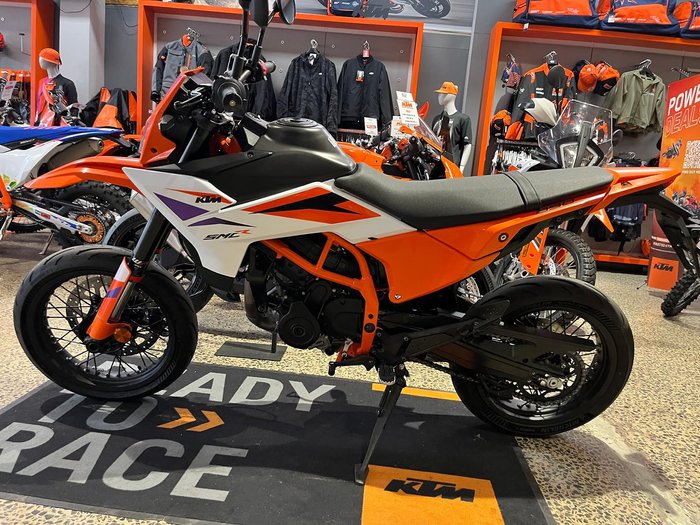 2025 KTM 390 SMC R SMC Orange