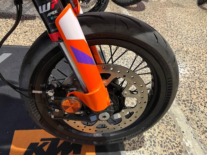 2025 KTM 390 SMC R SMC Orange