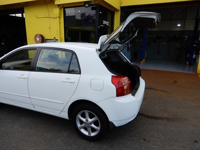2006 Toyota Corolla Ascent ZZE122R Glacier White