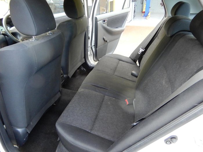 2006 Toyota Corolla Ascent ZZE122R Glacier White