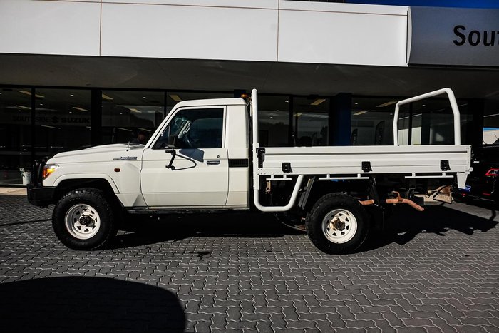 2019 Toyota Landcruiser Workmate