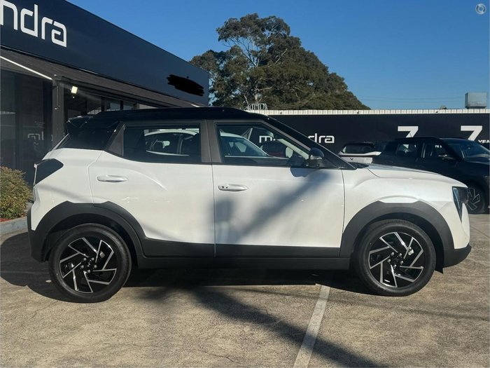 2026 Mahindra XUV3XO AX7L