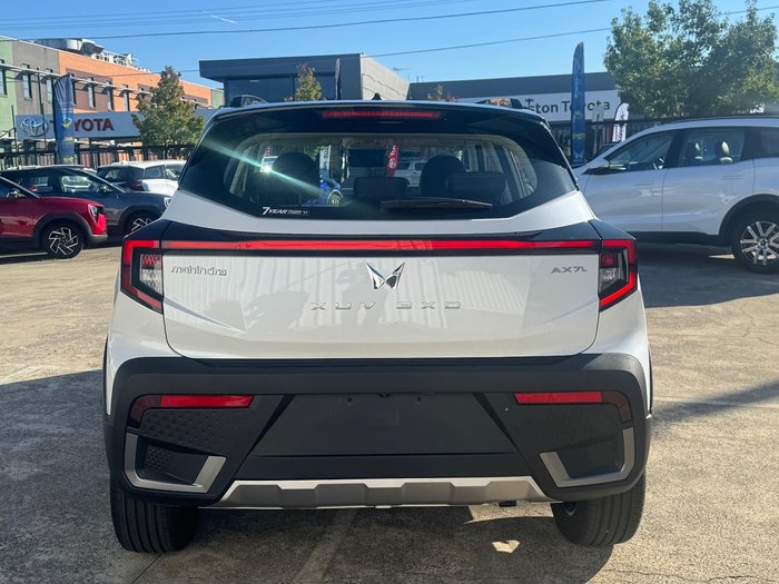 2026 Mahindra XUV3XO AX7L