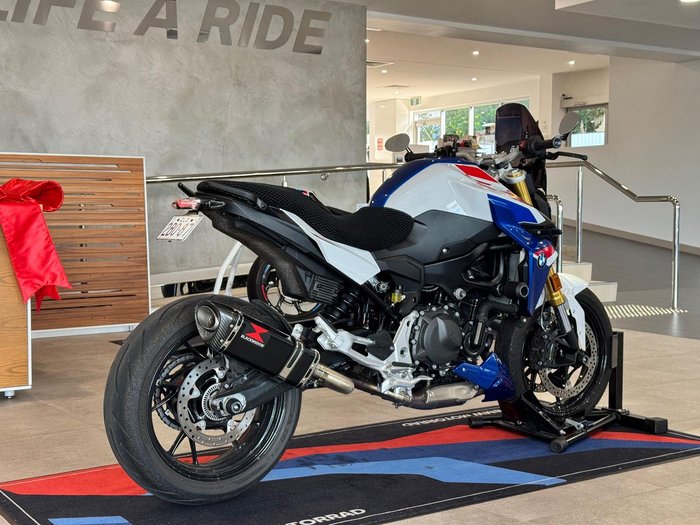 2024 BMW Motorrad F 900 R Sport F 900 White