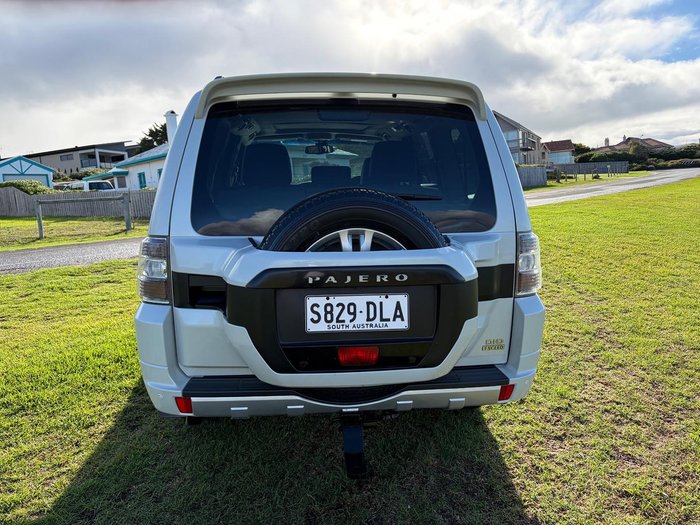 2017 Mitsubishi Pajero Exceed