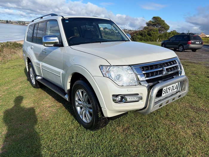 2017 Mitsubishi Pajero Exceed