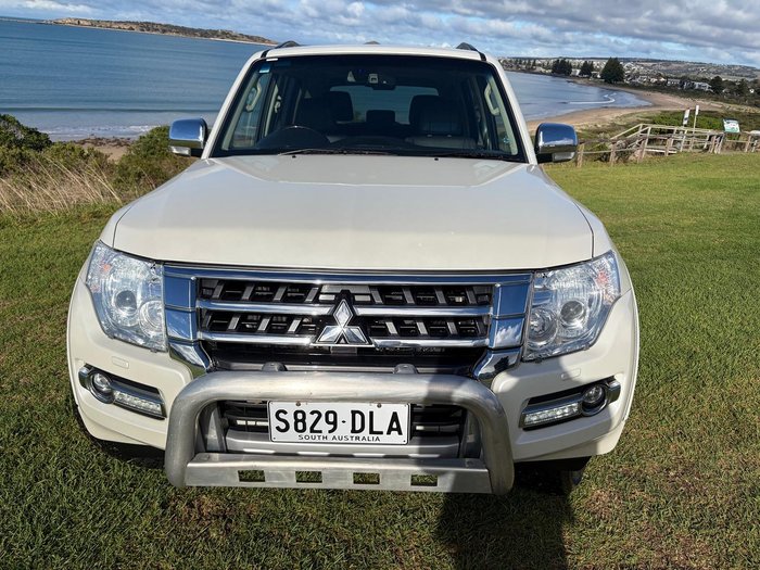 2017 Mitsubishi Pajero Exceed